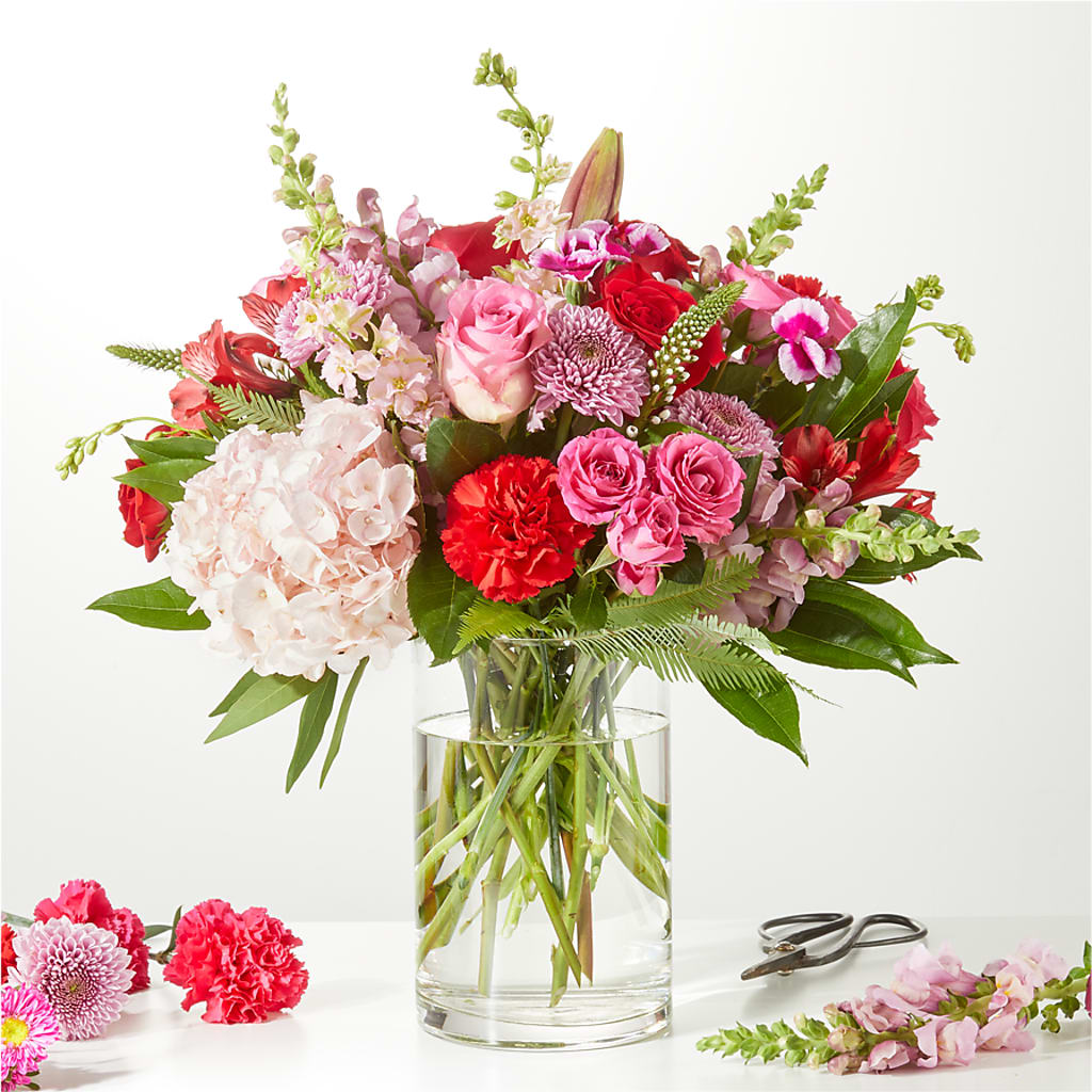 Swooning Over You - A Luxury Florist Original – Panda Flowers Canada Inc, Calgary AB