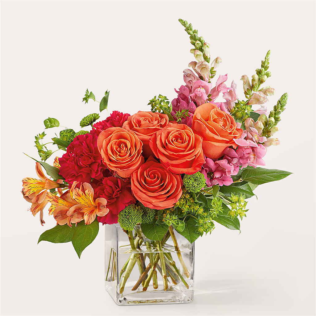Cosmopolitan Bouquet – Panda Flowers Canada Inc, Calgary AB