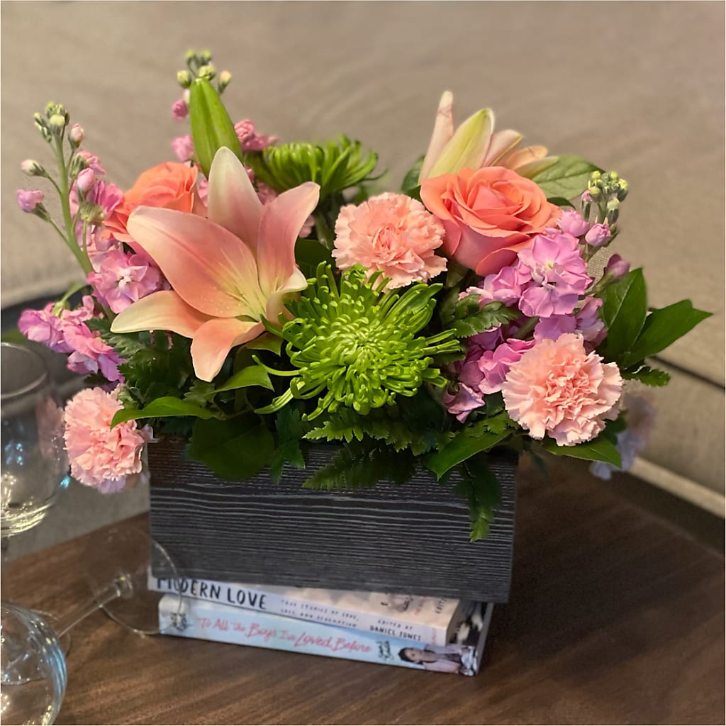 Beautiful Spirit Basket – Panda Flowers Canada Inc, Calgary AB