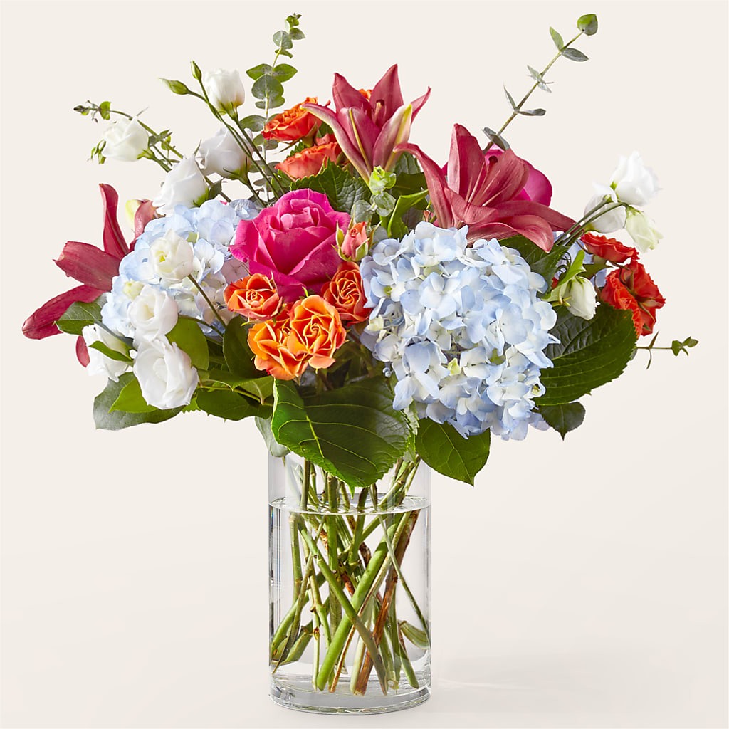 Awestruck Luxury Bouquet – Panda Flowers Canada Inc, Calgary AB
