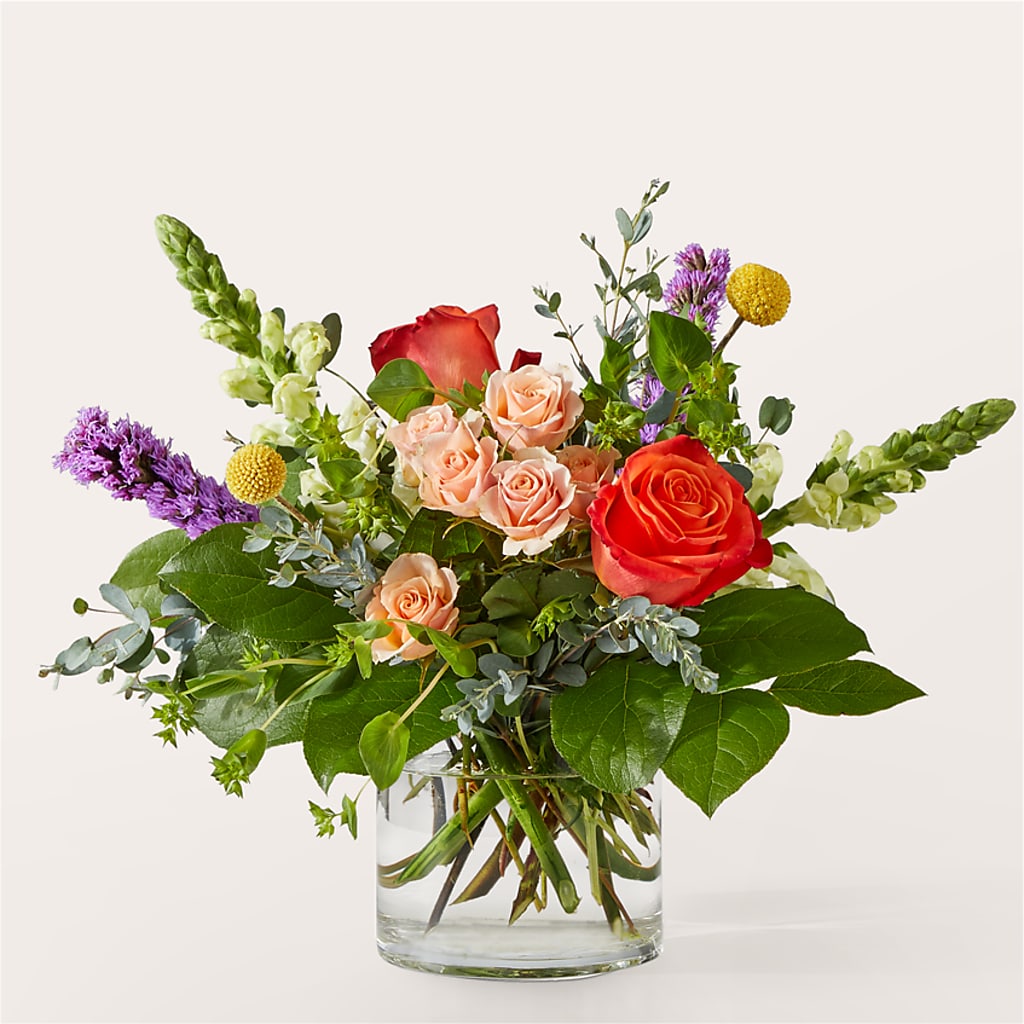 The Standout Bouquet – Panda Flowers Canada Inc, Calgary AB