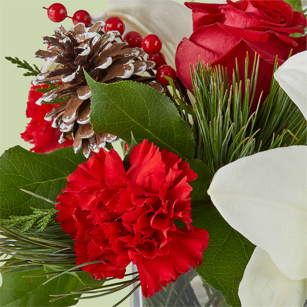 Glistening Icicles Bouquet –  Panda Flowers Canada Inc, Calgary AB