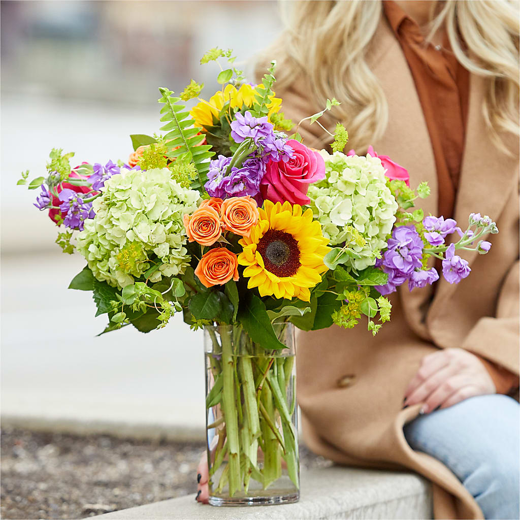 Vibrant Greetings Bouquet –  Panda Flowers Canada Inc, Calgary AB