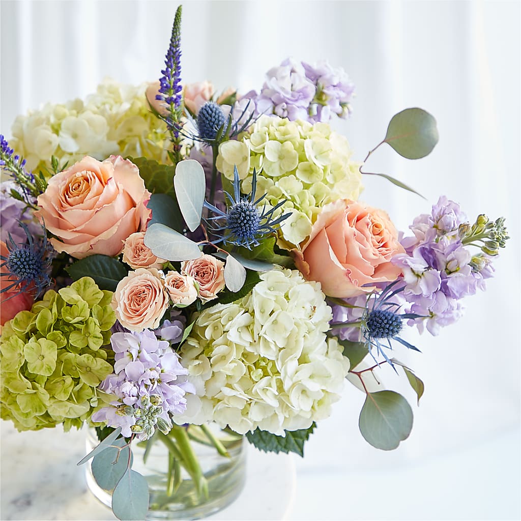 Porch Swing Bouquet –  Panda Flowers Canada Inc, Calgary AB