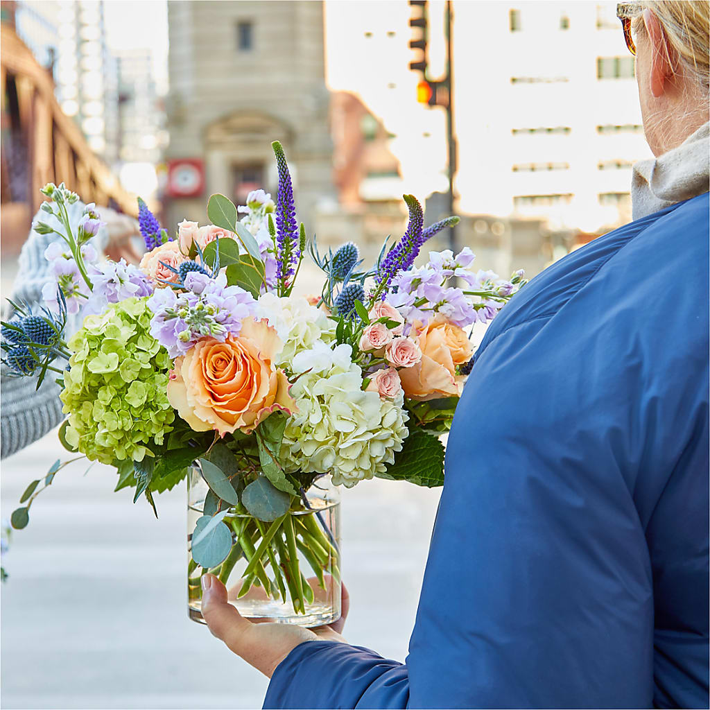 Porch Swing Bouquet –  Panda Flowers Canada Inc, Calgary AB